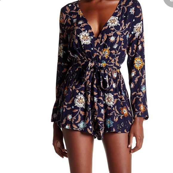 L’Atiste Other - L’Atiste Long Sleeve Romper. Size S